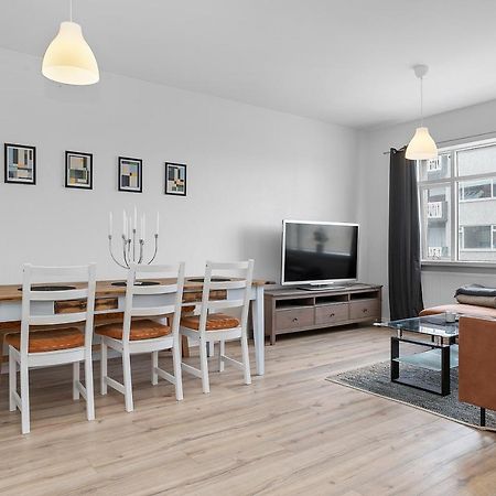 V53 Lovely 2 bedroom Apartment in Reykjavík Buitenkant foto